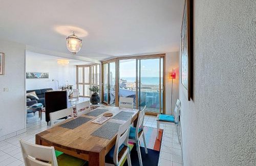 Granville Apartment | Appartement lumineux avec ascenseur, balcon et wifi gratuit à Granville - FR-1-361-123
