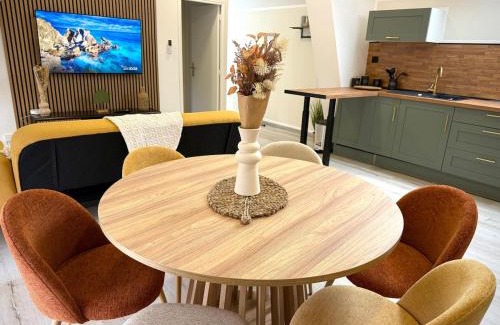 La Celle-sous-Gouzon Apartment | Appartement lumineux et confortable