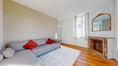 Saint-Pierre - Rene II - Bonsecours Apartment | Appartement lumineux