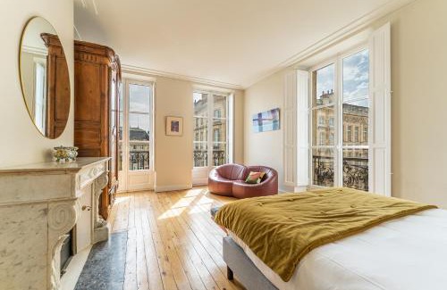 Hotel de Ville - Quinconces Apartment | Appartement Luxe avec Climatisation Parking Vue Exeptionnelle