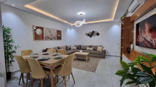 Martil Apartment | Appartement luxueux - Piscines, Plage 300m, Résidence fermée