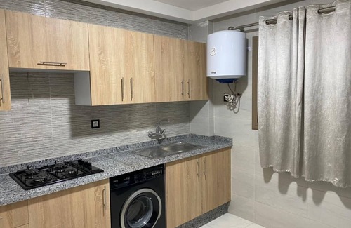 Sidi Brahim Apartment | Appartement Luxueux Securisé Climatisé Avec Parking Gratuitnquartier Tres Calm