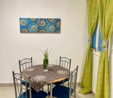 Komo-Mondah Apartment | Appartement Lyanna