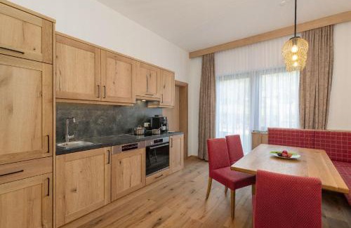 Bad Goisern Apartment | Appartement Mühlkogel mit Indoorpool und Sauna