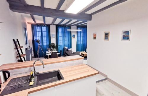 Saintes Apartment | Appartement Ma Douce Charente - Superbe T3 Design et Fonctionnel - Hyper Centre à Saintes