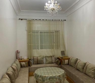 Martil Apartment | Appartement Martil 3 chambres proche de centre ville 5mn à pied et la plage 10mn à pied et 10mn de aeroport Tetouan en voiture