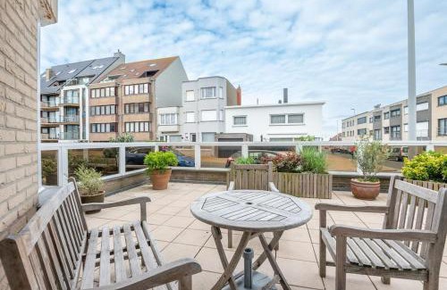 Raversijde Apartment | Appartement met groot terras aan de zee