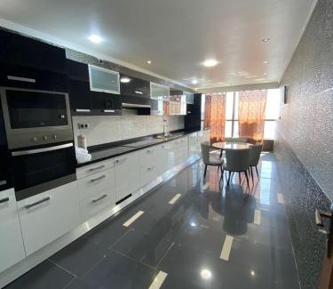 Gambetta Apartment | Appartement mobilart haut standing