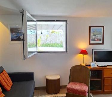 Agon-Coutainville Apartment | Appartement moderne avec terrasse - proche mer