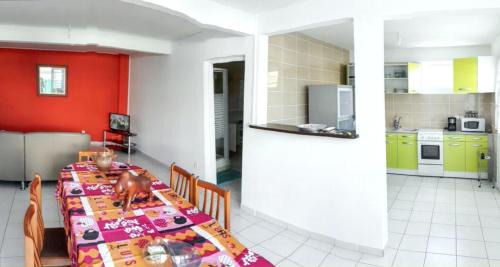 Ducos Apartment | Appartement moderne à Ducos, idéal pour 4 personnes, 75 m²