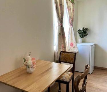 Stains Apartment | Appartement moderne à Stains de 45 m²