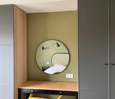Fabron Apartment | Appartement moderne avec une belle vue
