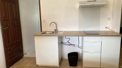 Remire Montjoly Apartment | Appartement moderne à Remire-Montjoly avec balcon, 60 m²