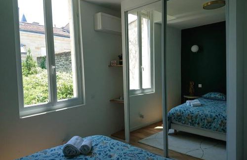 Grand Parc-Paul Doumer Apartment | Appartement MONTESQUIEU