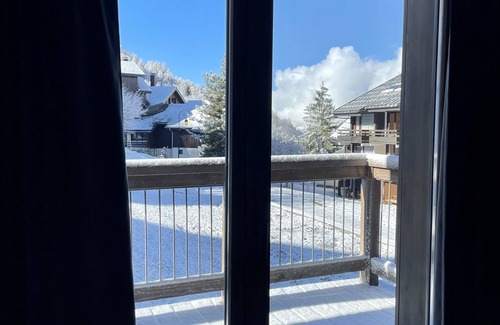 Montalbert Apartment | Appartement Neuf Dans le Centre du Village, Tout est Possible à Pied