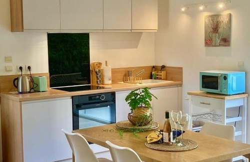 Althen-des-Paluds Apartment | Appartement neuf et au calme proche Avignon