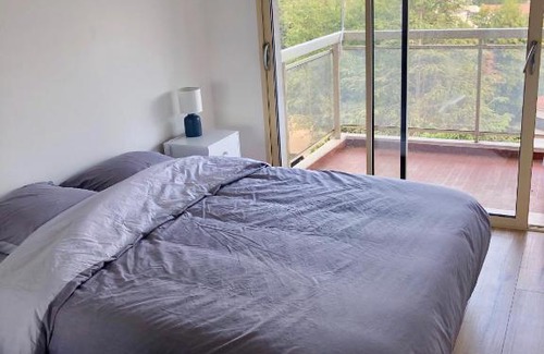Riou - Petit Juas - Av de Grasse Apartment | Appartement neuf, piscine, terrasse, vue mer.