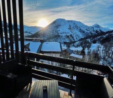 Saint-Sorlin-d'Arves Apartment | Appartement Plein Sud Cosy 6 personnes très bien équipé ,Vue splendide, Terrasse, Spacieux,Bien situé, Randonnées,Ski