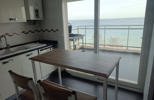 Sousse - Monastir Apartment | Appartement Pieds Dans et vue mer au Coeur de la Zone Touristique