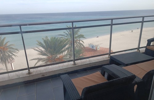 Sousse - Monastir Apartment | Appartement Pieds Dans et vue mer au Coeur de la Zone Touristique