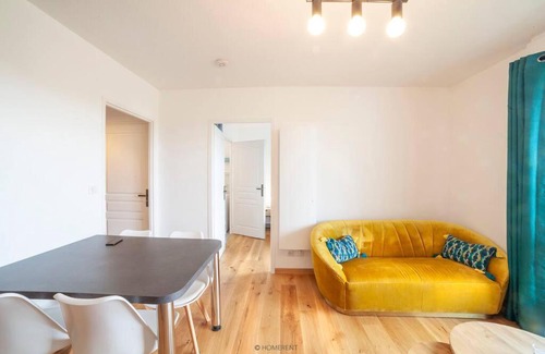 Chalezeule Apartment | Appartement piscine + parking bregille