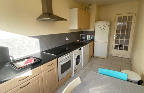 Cergy Apartment | Appartement Pour 4 à 5 Personnes Proximité RER A
