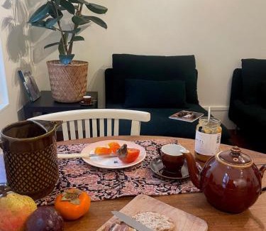 Semur-en-Auxois Apartment | Appartement pour 2 personnes, gîte La Loba