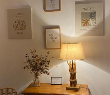 Montreuil-sur-Mer Apartment | Appartement proche des remparts et tous commerces.