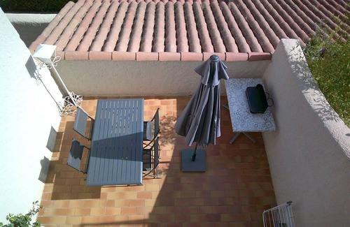 Sainte-Maxime Apartment | Appartement Proche du Sémaphore. Piscine. 4 Tennis. Calme. Végétation. Parking