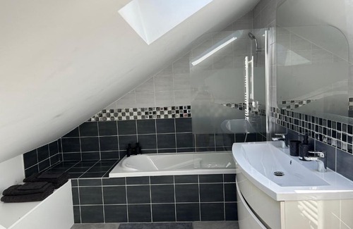 Domarin Apartment | Appartement proche A43, proche gare de Bourgoin