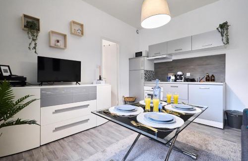 Mont d'Arene Apartment | Appartement proche centre ville - 1 a 4 personnes
