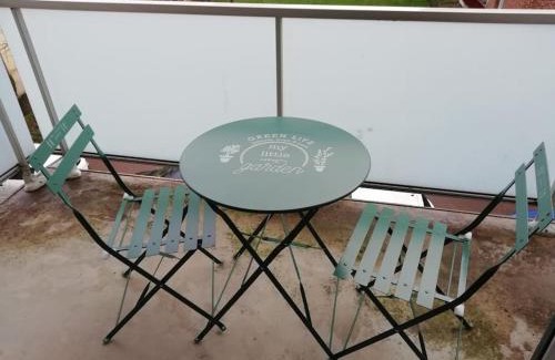 Faubourg de Bethune Apartment | Appartement proche CHU avec balcon et parking
