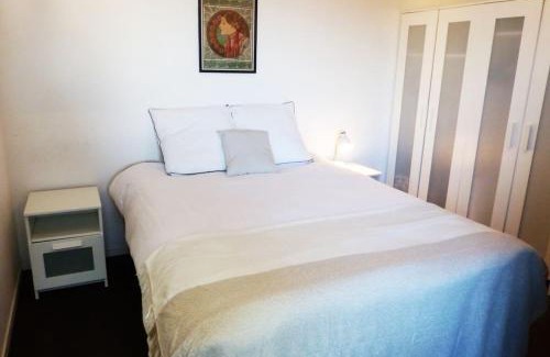Faubourg de Bethune Apartment | Appartement proche CHU avec balcon et parking