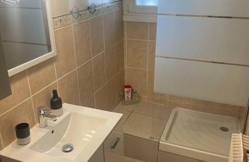 Route d'Arles Apartment | Appartement proche gare TGV