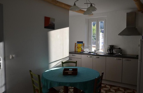 Lodeve Apartment | Appartement provencal, idéal famille ou amis