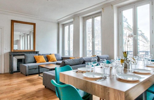 Gare Apartment | Appartement Quartier Le Marais 2 Free Netflix