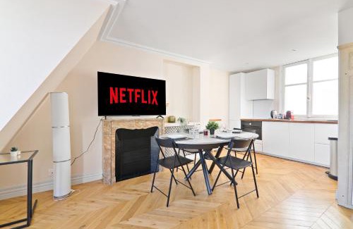 Gaillon Apartment | Appartement Quartier Rue de la Paix Free Netflix