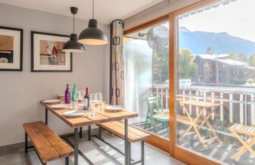 Morzine Apartment | Appartement rénové 3 pièces avec balcons, proche pistes et centre de Morzine - FR-1-754-68
