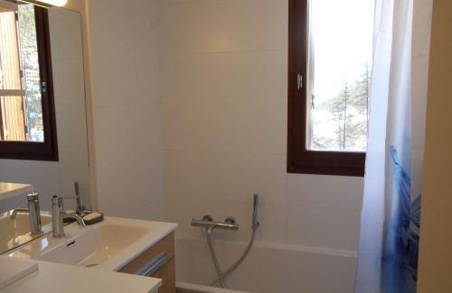 Montgenevre Apartment | Appartement rénové 6 pers. avec balcon et parking privé à Montgenèvre - FR-1-330D-115