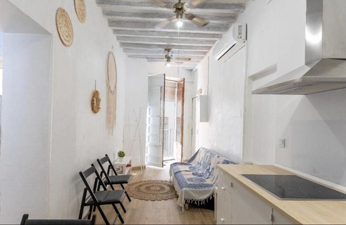 Alicante City Centre Apartment | Appartement rénové centre ville d'alicante