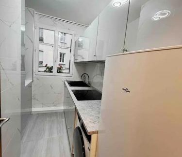 Quartier Sainte-Marguerite Apartment | Appartement Rénové de 3 Pièces à Paris Nation