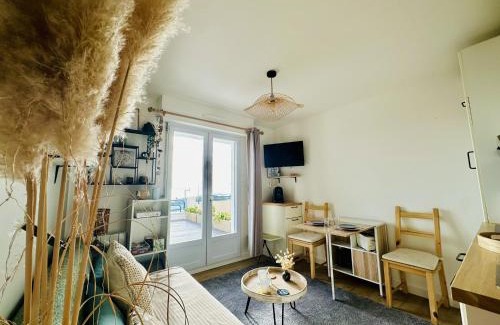 Chateau-d'Olonne Apartment | Appartement rénové dans résidence de vacances proche océan Les Sables