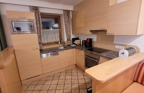 Gleiming Apartment | Appartement "reiteralm" 2 Schlafzimmer, 3 DU, 3 WC - Komfort Appartements Windberger