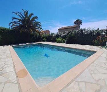 Hyeres House | Appartement Rez de Villa Terrasse Piscine Parking privé