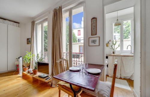 Saint-Ouen Apartment | Appartement Romantique à Saint-Ouen