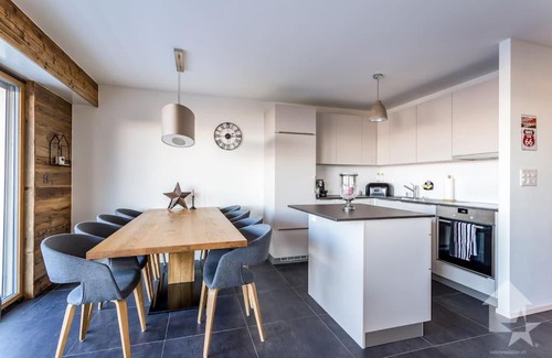 Saint-Pierre-de-Clages Apartment | Appartement Rosalp, 200m des télécabines,