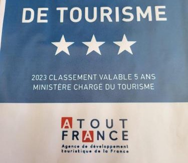 L'Isle-sur-la-Sorgue Apartment | Appartement standing bord Sorgue