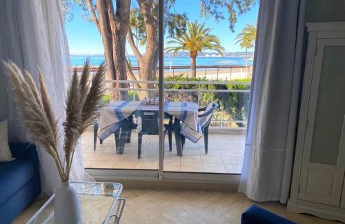 Saint-Laurent-du-Var Apartment | Appartement sur la Plage, Le Royal Beach