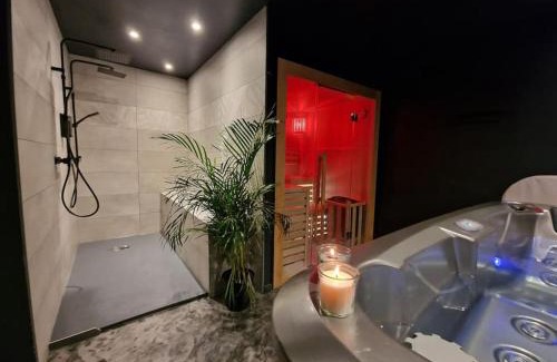 Camblain-Chatelain Apartment | Appartement, sauna et jacuzzi ! Le Salento Spa