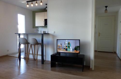Saint-Maurice Pellevoisin Apartment | Appartement Saint Maurice avec parking